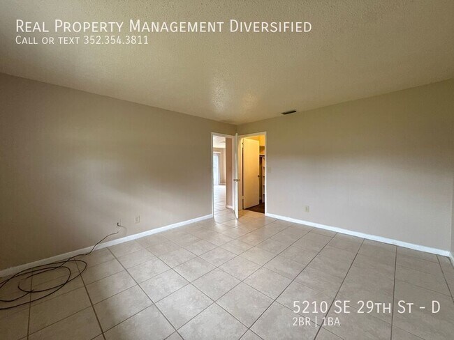 Building Photo - 5210 SE 29th St
