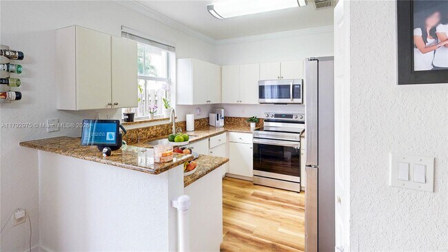 Building Photo - 11866 SW 152nd Pl