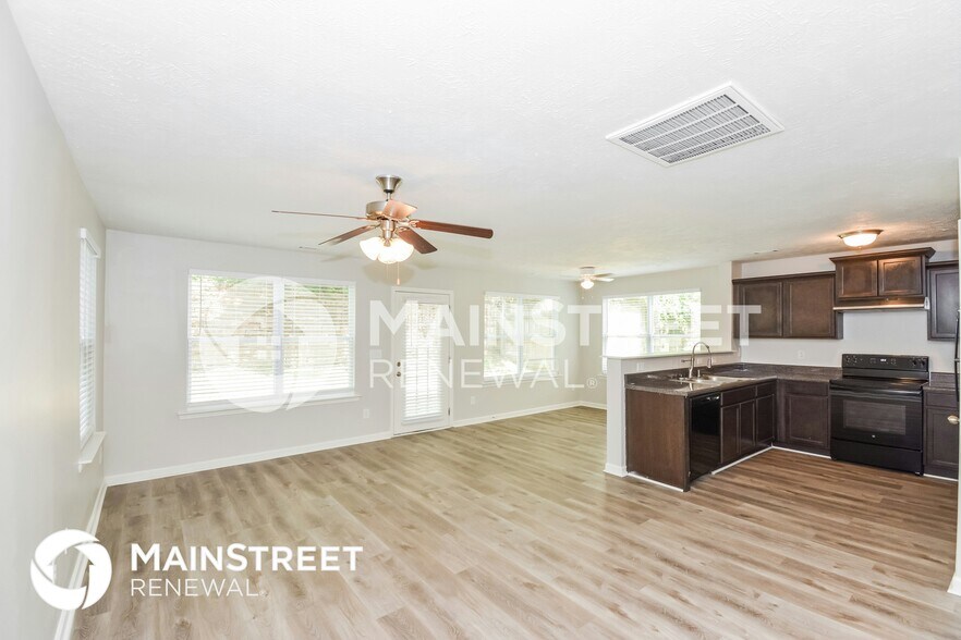 Building Photo - 2560 Willow Branch Dr