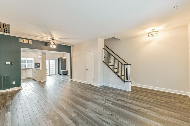 Building Photo - 14723 Barryknoll Ln