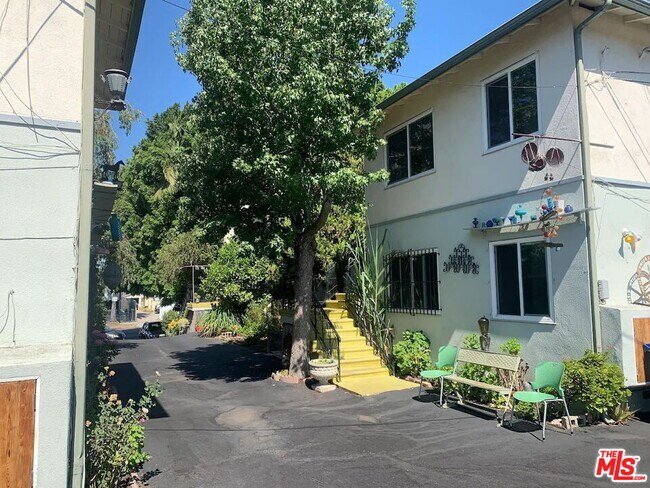 Primary Photo - 110 S Rampart Blvd