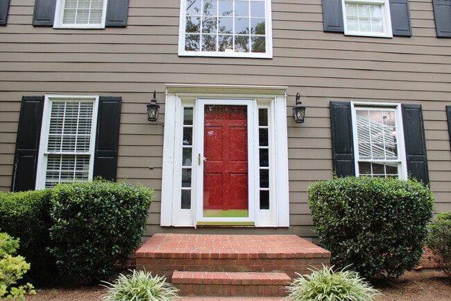 Building Photo - 2164 Westbury Ct SW