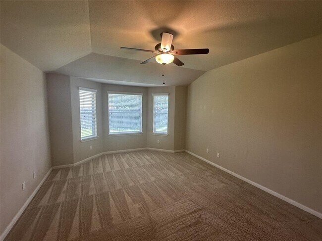 Building Photo - 7714 Squirrel Hollow Dr