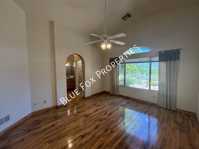 Building Photo - 9511 E Briana Ln