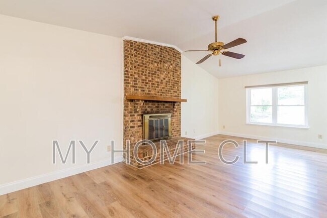 Building Photo - 7821 Cloughy Cir