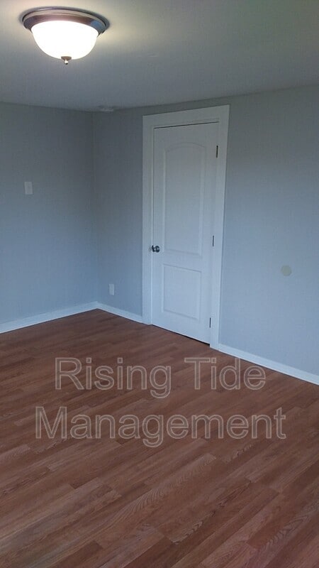 Building Photo - 9321 Silley Dean Rd