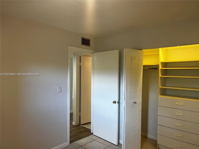 Building Photo - 4111 Stirling Rd