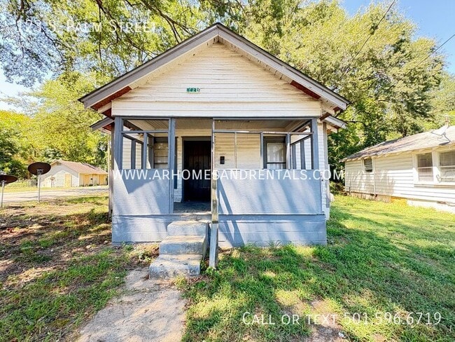 Primary Photo - 123 S Palm St