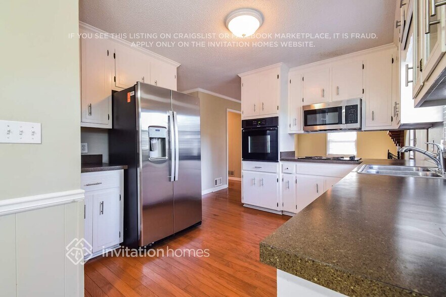 Building Photo - 2949 Rock Bridge Rd NE