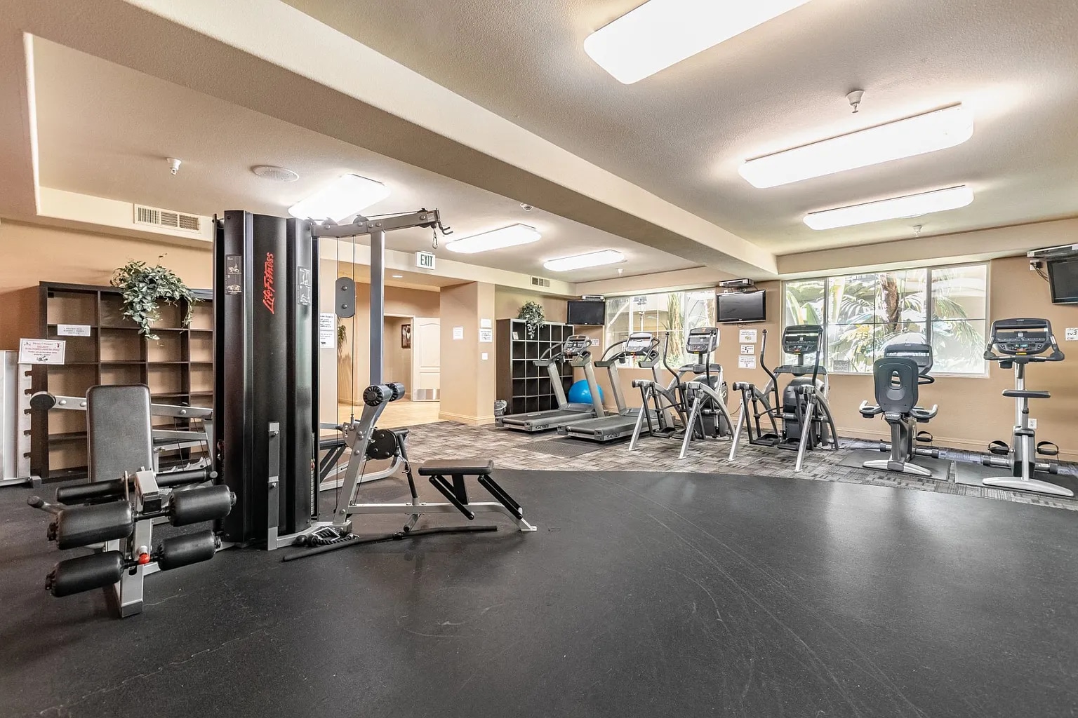 Building Photo - 4060 Glencoe Ave