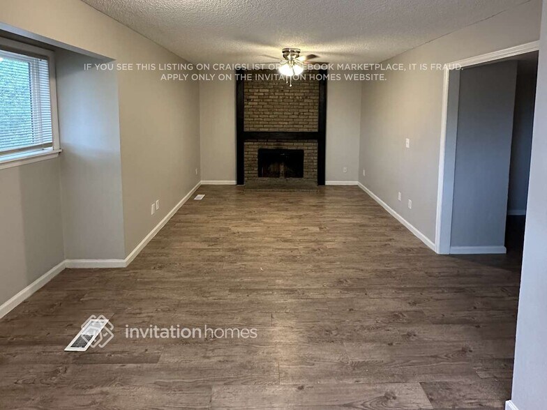 Building Photo - 18953 E Kent Cir