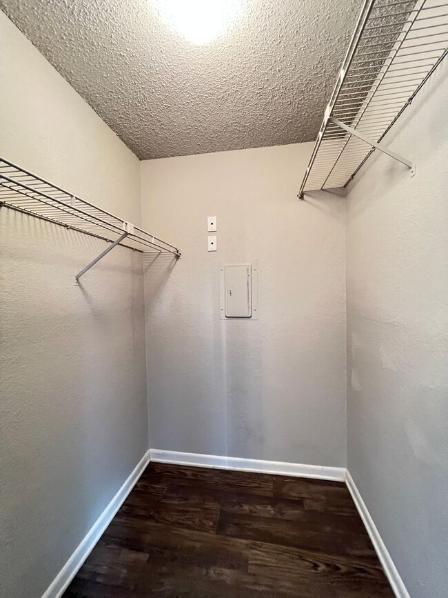 Building Photo - 1 bedroom remodeled with a fireplace & bal...