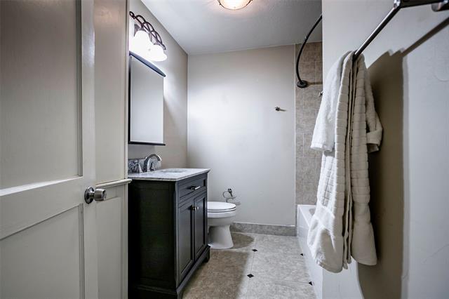 Building Photo - 7410 Caillet St