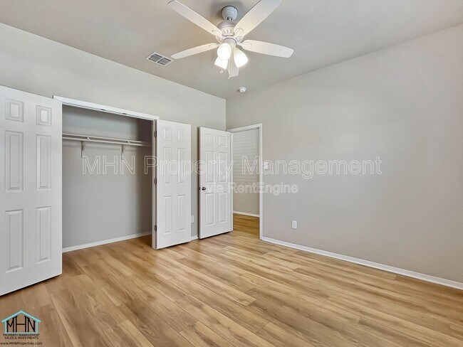 Building Photo - 7118 Marina Del Rey