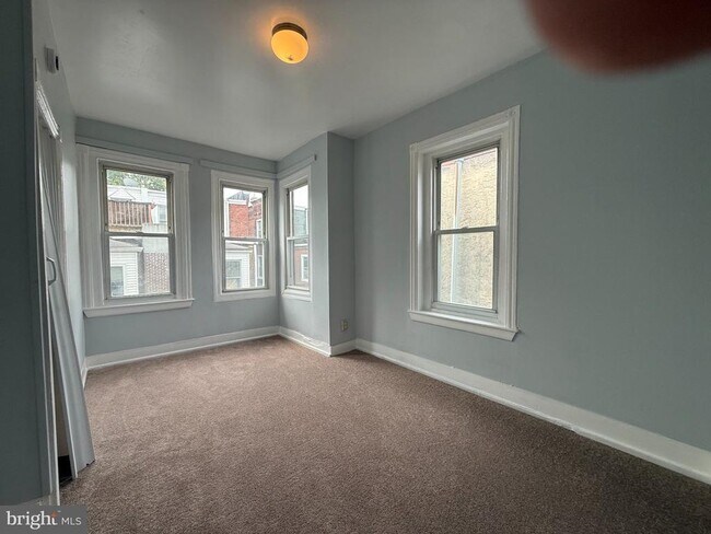 Building Photo - 4216 Wyalusing Ave