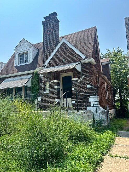 Building Photo - 5828 Ferris Ave