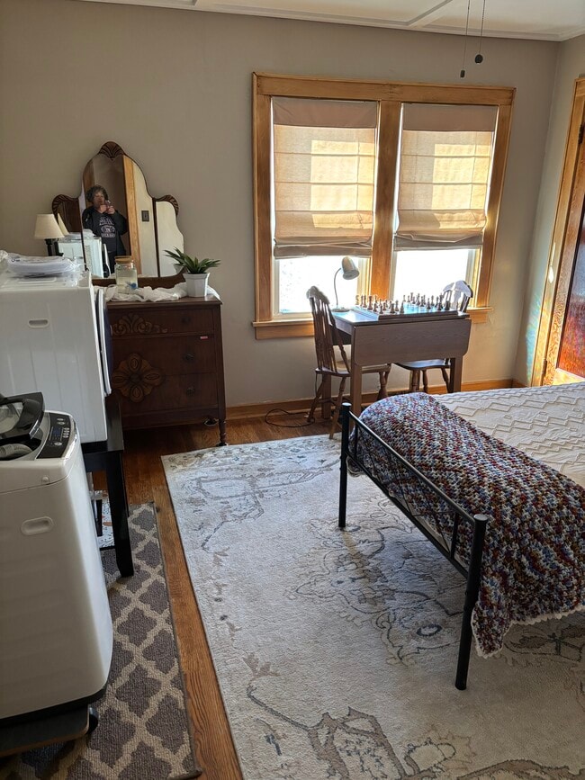 Building Photo - 411 Adams Ave