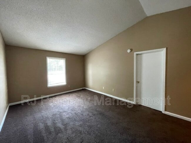 Building Photo - 3609 Mynders Ave