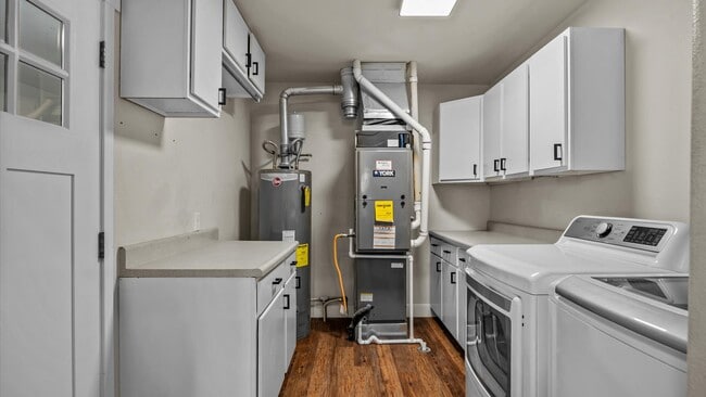 Building Photo - 3312-E 1/4 E 1/4 Rd