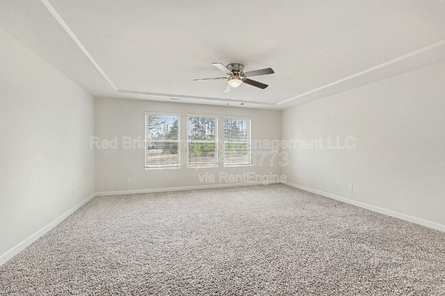 Building Photo - 11948 Red Leaf Dr