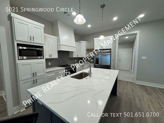 Building Photo - 5021 Springwood Cir