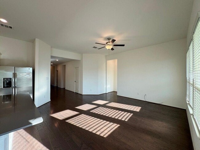 Building Photo - 1425 Morning View Rd