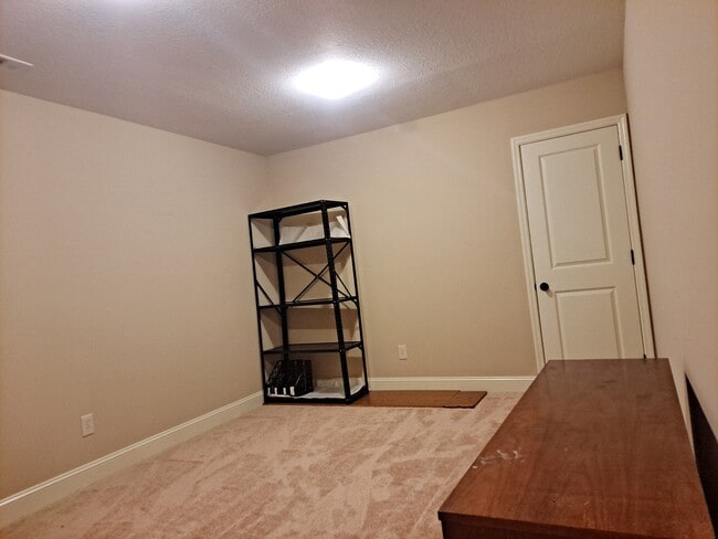 Building Photo - 12170 Inglecrest Ln