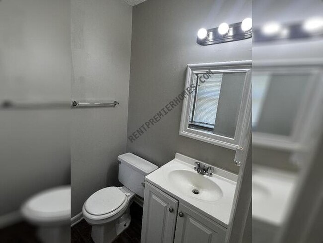 Building Photo - 6617 Whippoorwill Ln