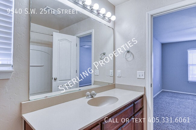 Building Photo - 9540 SW 25th St