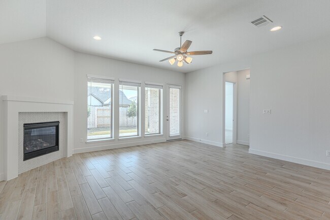 Building Photo - 1151 Beals Crk St