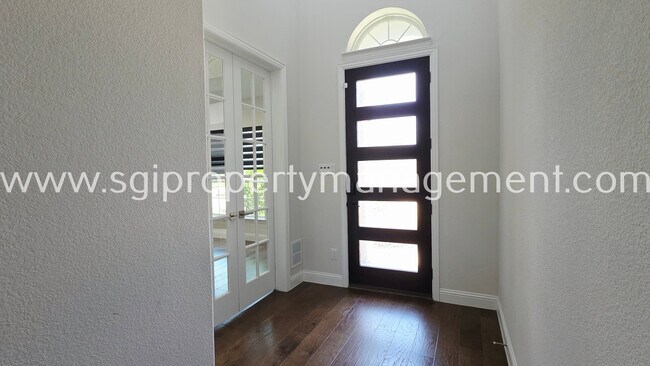 Building Photo - 10870 Grayhead Dr