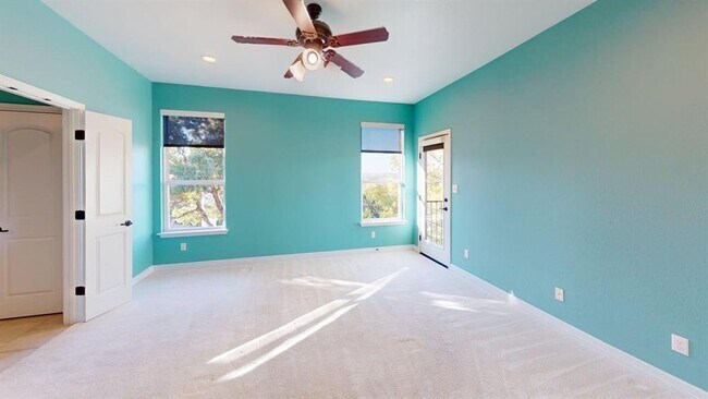 Building Photo - 12004 Terraza Cir