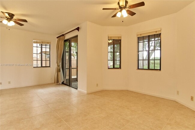 Building Photo - 2707 Center Ct Dr