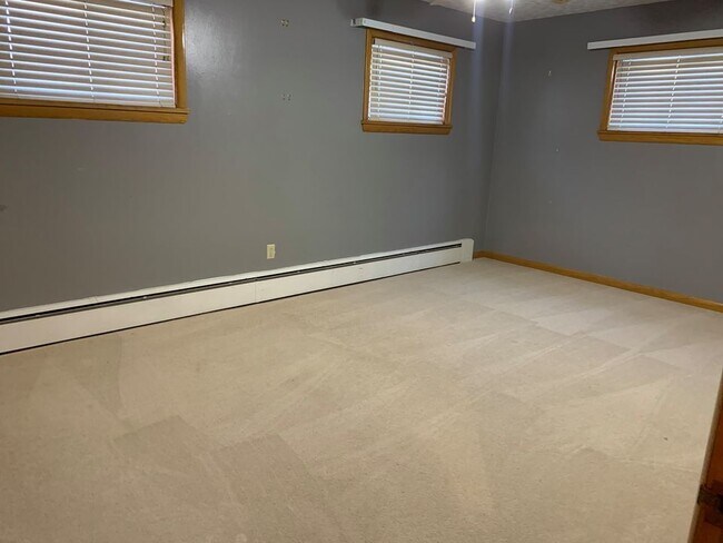 Building Photo - 317 Chestnut St