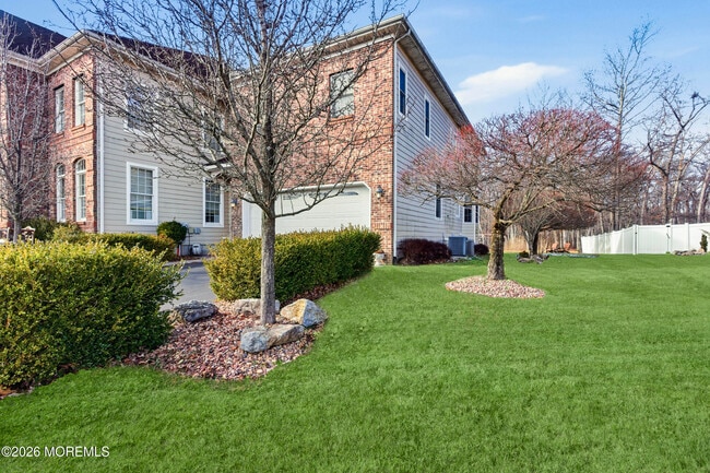 Building Photo - 24 Parkside Dr