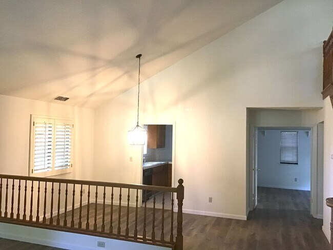 Building Photo - Gated community along American River Drive