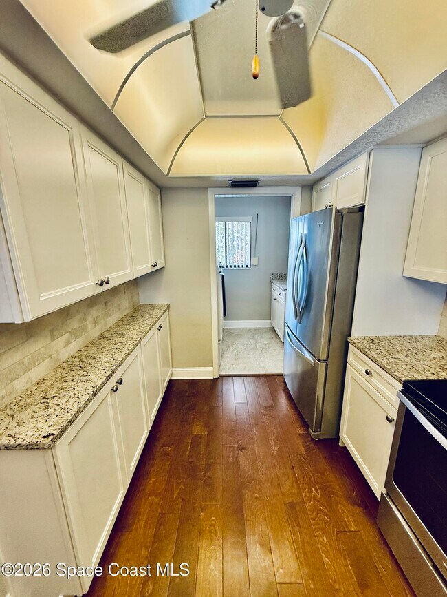 Building Photo - 250 S Sykes Creek Pkwy
