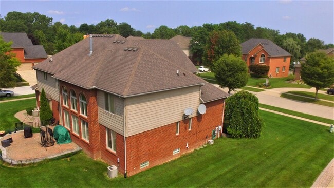 Building Photo - 6901 Dakota Dr