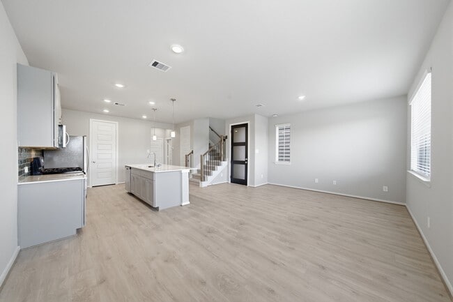 Building Photo - 3109 Quiet Sunset Dr