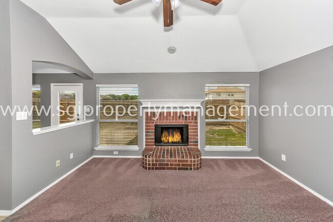 Building Photo - 413 Windy Hill Ln