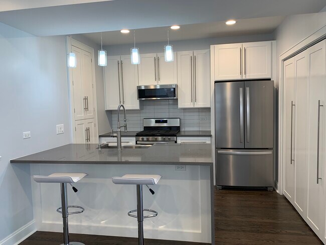 Building Photo - 3929 N Whipple St