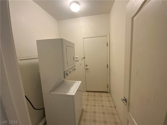 Building Photo - 5406 Carrara Pointe St