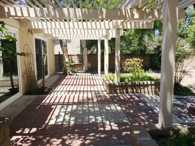 Building Photo - 27012 Cordero Ln