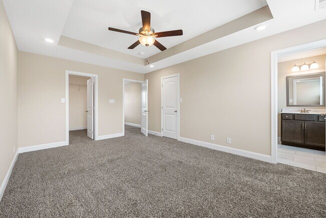 Building Photo - 2961 Lancelot Ln