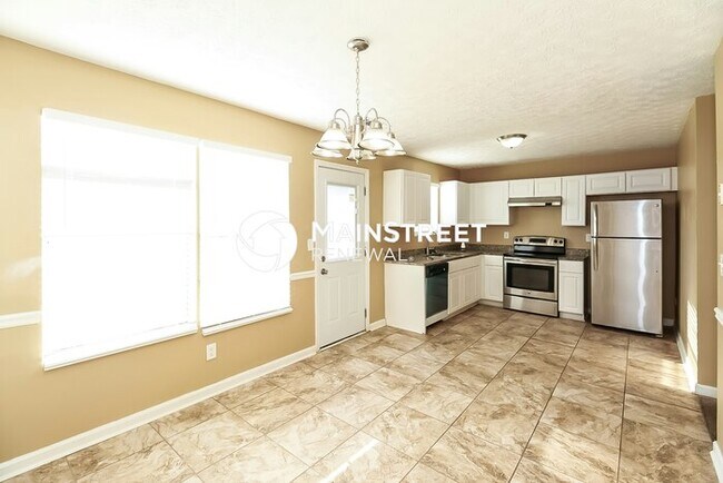 Building Photo - 4 Bedroom Pet-Friendly Home in Jonesboro, GA with Main Street Renewal