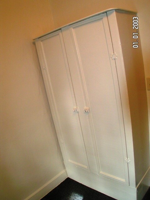 Building Photo - 2233 Buchanan Ave SW