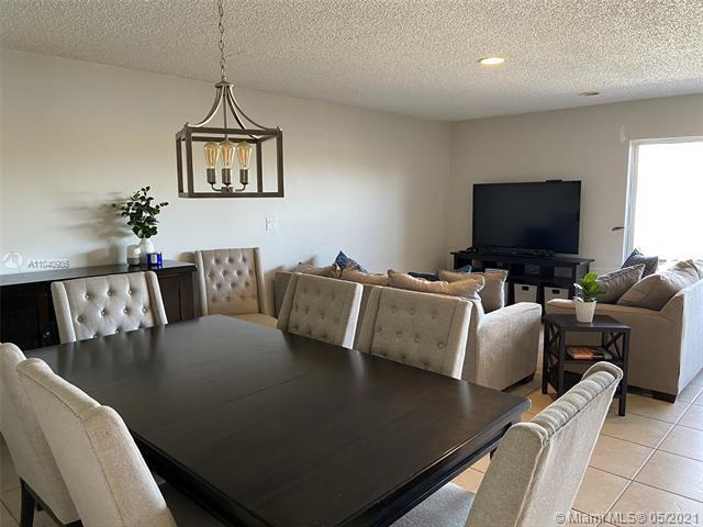 Building Photo - 7026 SW 164th Ct