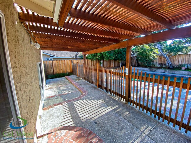 Building Photo - $4795 - 2 Story 4 Bed/2.5 Bath Almaden Hom...