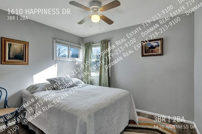 Building Photo - 1610 Happiness Dr