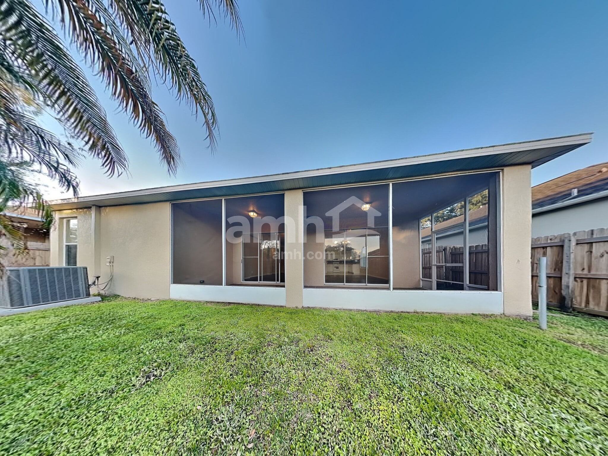 Building Photo - 1913 Sedgefield St